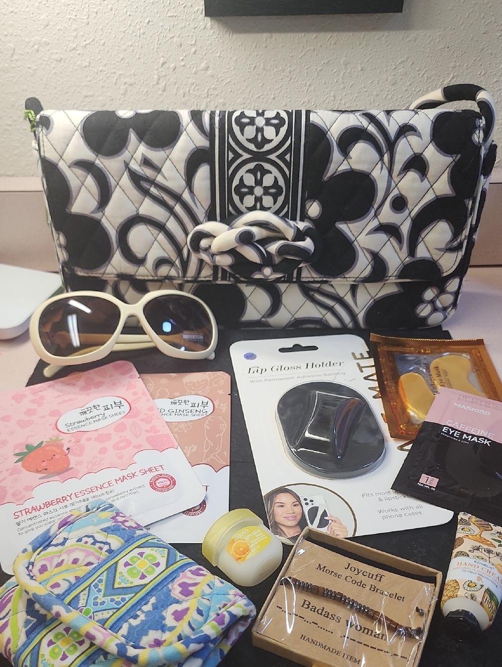Vera Bradley Knot Purse Stuffed. Skincare, Sunglasses, Bracelet, Vera Wallet